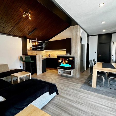 Apartment Denis - Great Location & Large Terrace Makarska Ngoại thất bức ảnh
