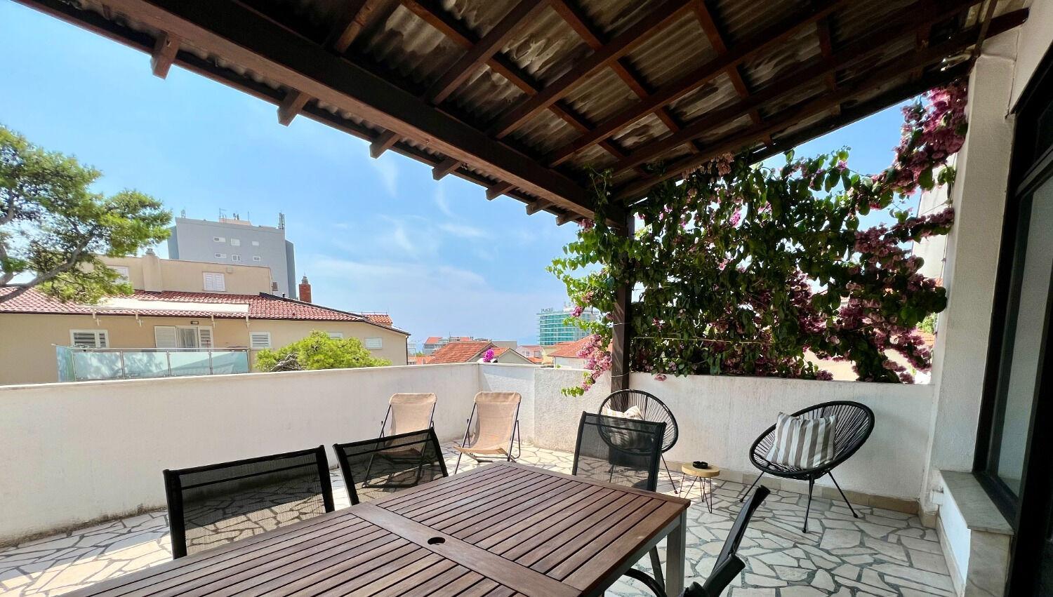 Apartment Denis - Great Location & Large Terrace Makarska Ngoại thất bức ảnh