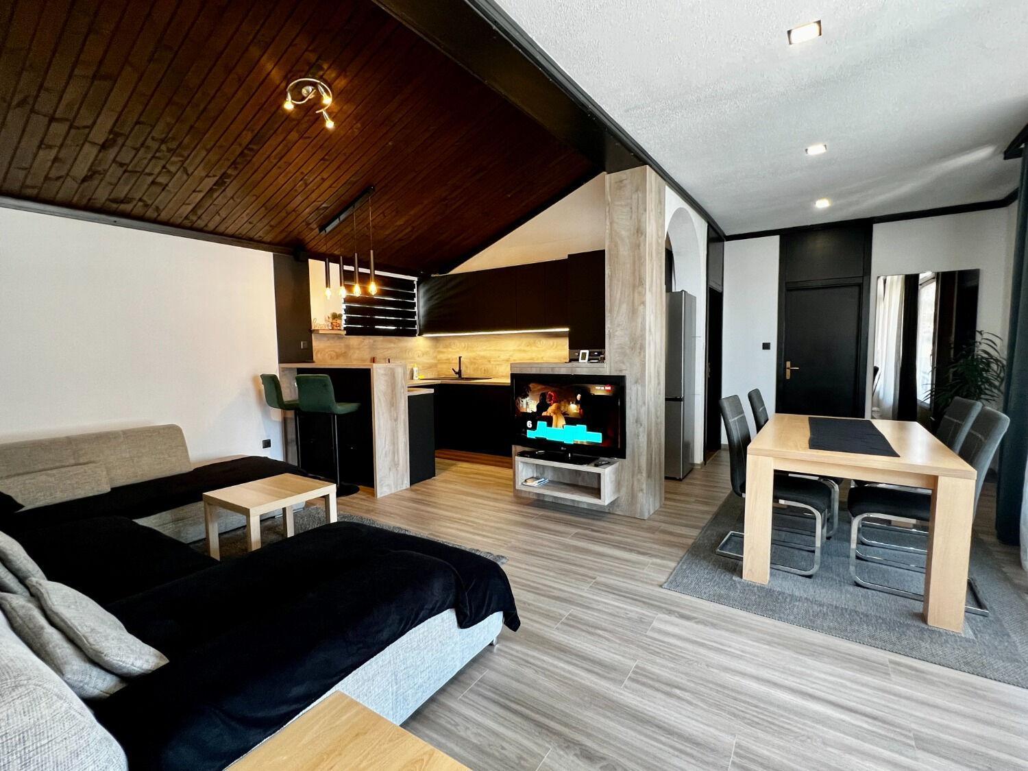 Apartment Denis - Great Location & Large Terrace Makarska Ngoại thất bức ảnh